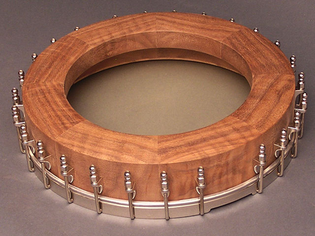 Walnut/Tea Tree with Internal Resonator